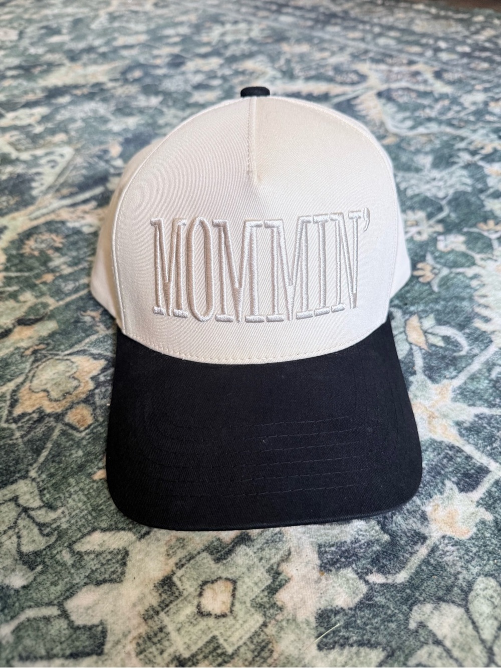 Mommin' Embroidered Two-Tone Baseball Cap - Beige & Black